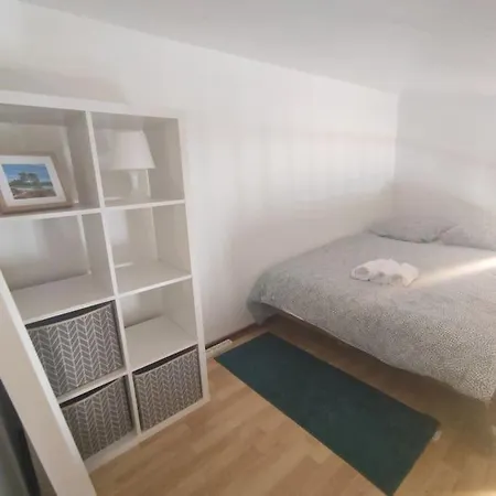 Climatise Au Coeur Quartier De Jonquiere Holiday home