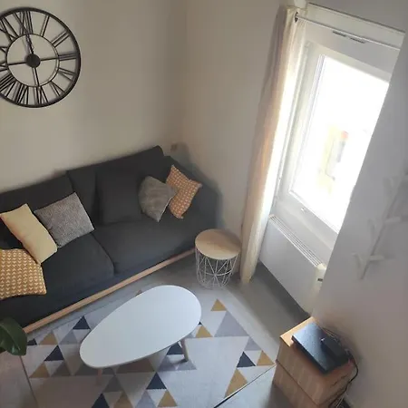 Holiday home Climatise Au Coeur Quartier De Jonquiere *